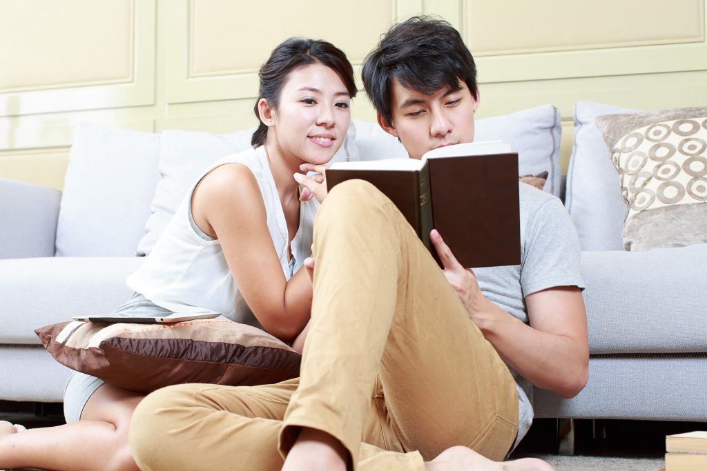 Chia sẻ kinh nghiệm cách thức vệ sinh, chăm sóc giặt giày, áo quần hữu ích