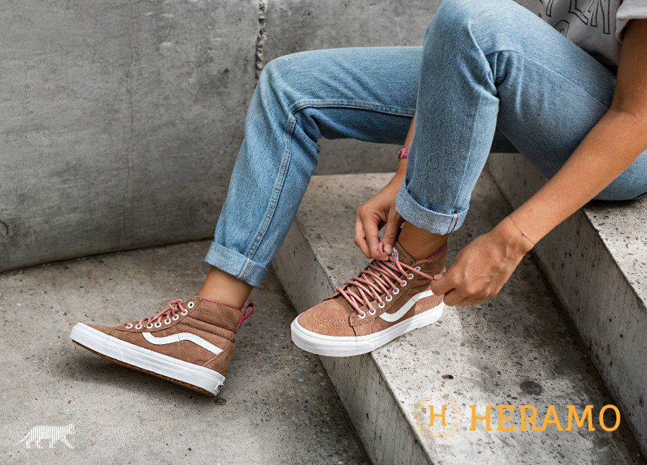 heramo vệ sinh giày sneaker