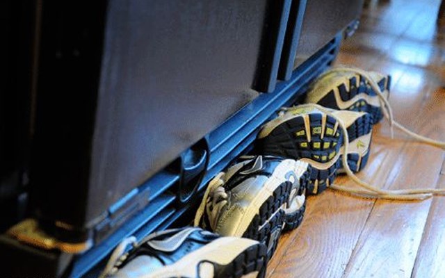 Chia sẻ kinh nghiệm cách thức vệ sinh, chăm sóc giặt giày, áo quần hữu ích