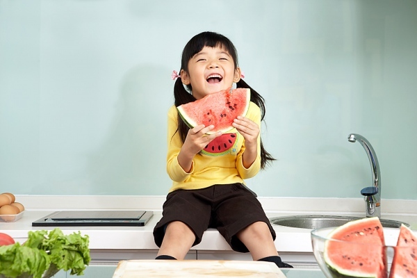 Chia sẻ kinh nghiệm cách thức vệ sinh, chăm sóc giặt giày, áo quần hữu ích