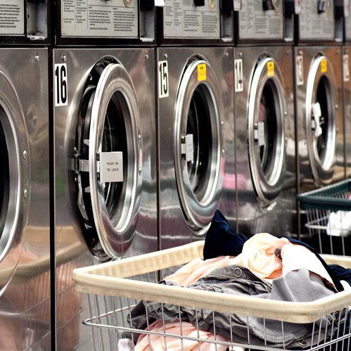 Chia sẻ kinh nghiệm cách thức vệ sinh, chăm sóc giặt giày, áo quần hữu ích