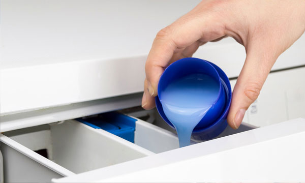 Chia sẻ kinh nghiệm cách thức vệ sinh, chăm sóc giặt giày, áo quần hữu ích