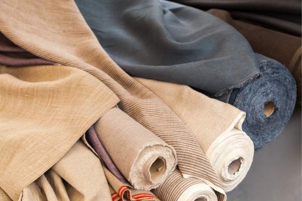 Cách giặt đồ linen - Phân loại đồ linen theo màu sắc