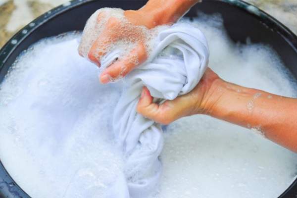 Cách giặt đồ linen - Cách giặt đồ linen bằng tay