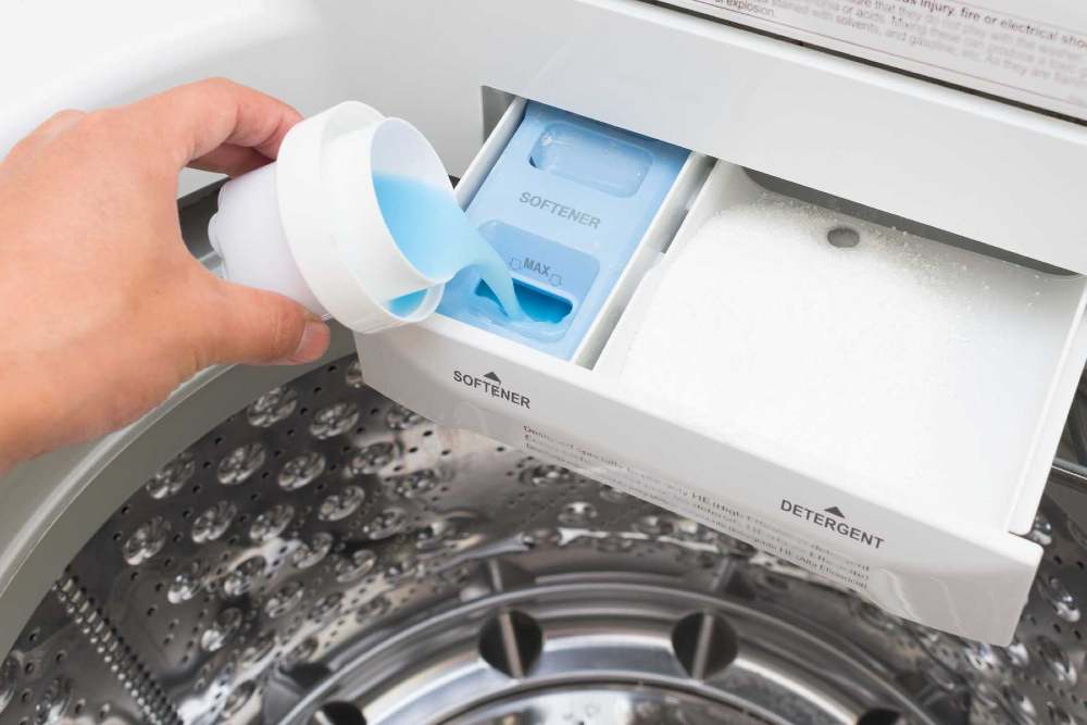 Chia sẻ kinh nghiệm cách thức vệ sinh, chăm sóc giặt giày, áo quần hữu ích