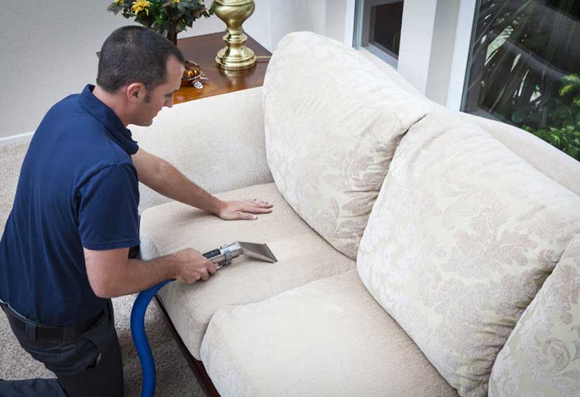 Chia sẻ kinh nghiệm cách thức vệ sinh, chăm sóc giặt giày, áo quần hữu ích