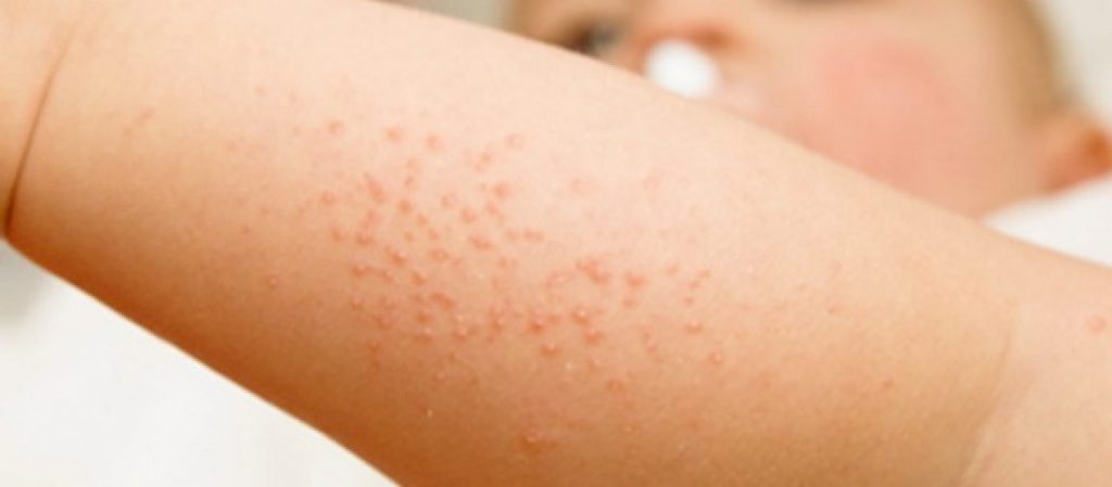 Chia sẻ kinh nghiệm cách thức vệ sinh, chăm sóc giặt giày, áo quần hữu ích