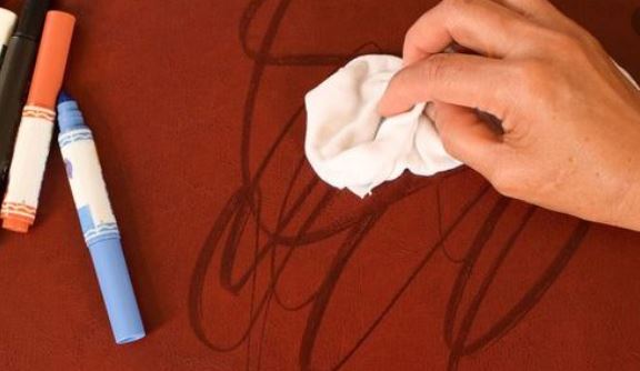 Chia sẻ kinh nghiệm cách thức vệ sinh, chăm sóc giặt giày, áo quần hữu ích