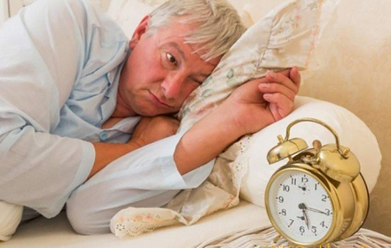 Chia sẻ kinh nghiệm cách thức vệ sinh, chăm sóc giặt giày, áo quần hữu ích