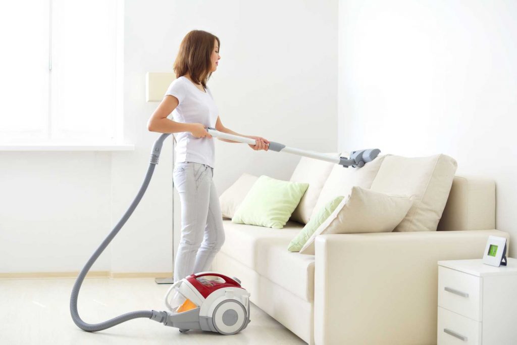 Chia sẻ kinh nghiệm cách thức vệ sinh, chăm sóc giặt giày, áo quần hữu ích