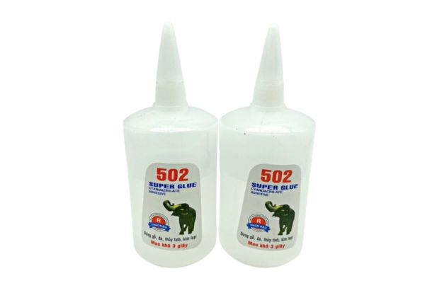 Dán giày bằng keo gì - Keo 502