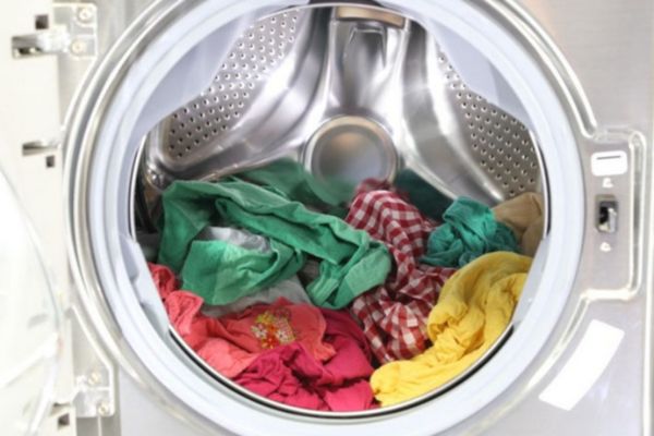 Cách giặt đồ thơm như tiệm - Không phơi ngay sau khi giặt xong