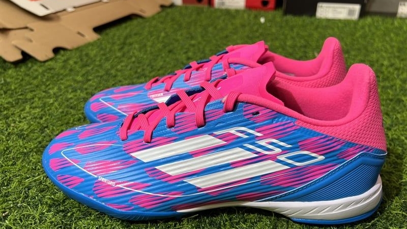 Giày đá bóng adidas F50